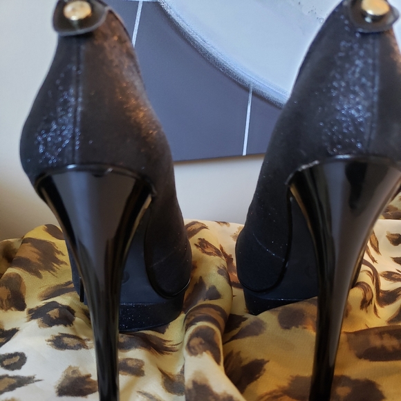 Micheal Kors platform stiletto - Picture 3 of 5
